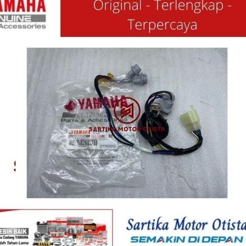 Original Holder Socket / Soket Lampu Depan (2Ph1) Yamaha Mio M3