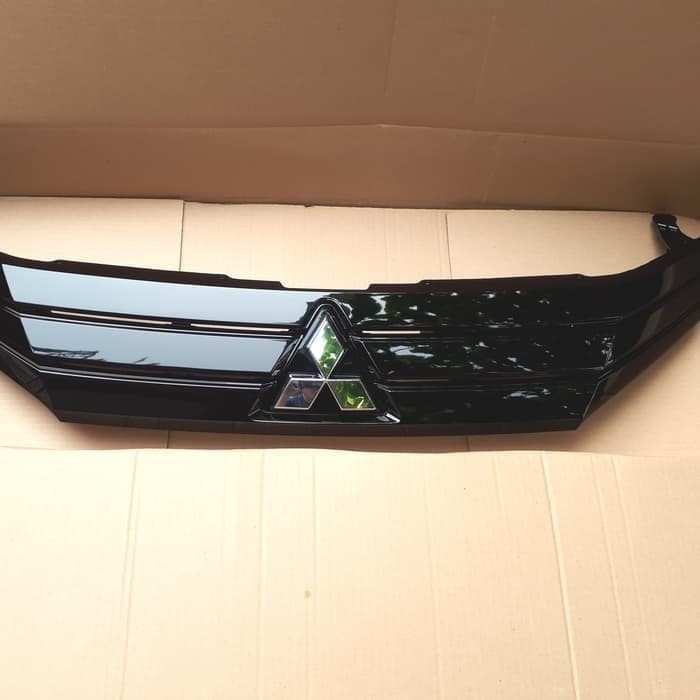 Grill Xpander Hitam Gratis Ongkir
