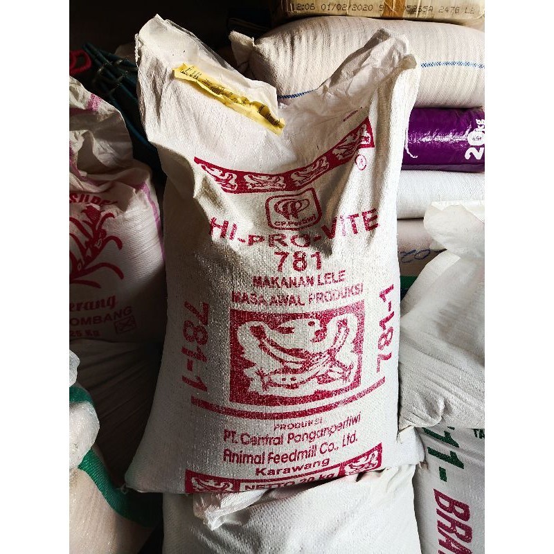 PAKAN IKAN 781-1KHUSUS LELE NILA GURAMI BAWAL