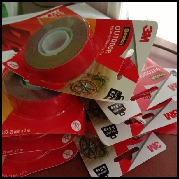 

BEST DEAL DOUBLE TAPE SCOTCH OUTDOOR PERMANENT MOUNTING TAPE 3M USA !!!!