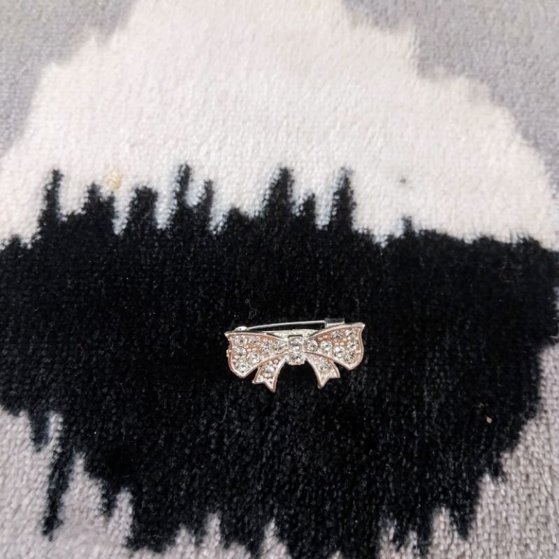 BROS DAGU BROS PITA BROS KECIL BROS CANTIK