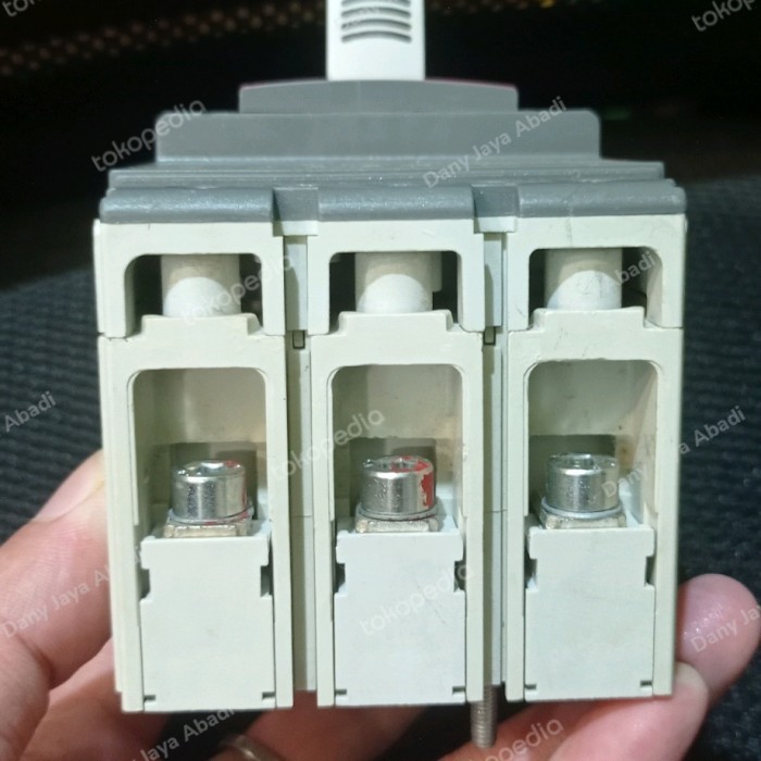 Mccb Abb Tmax Xt1N 160 3P 63A Sace Tmaxxt1N 160 Ori