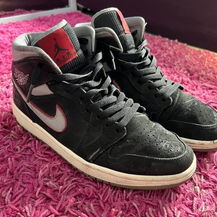 NIKE AIR JORDAN 1 BLACK GREY ORIGINAL NOT JORDAN 3 NOT AIR MAX