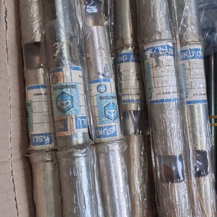 .........] stik kanan gas Vespa PTS Special Danmotor biru original Nos