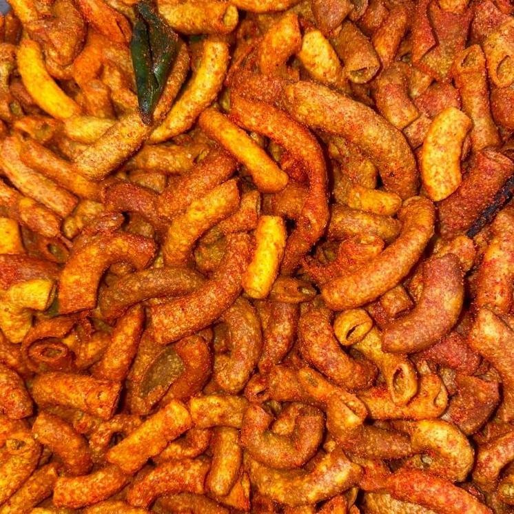 

RHH-1823 MAKARONI BANTAT PEDAS DAUN JERUK 1 KG KILOAN CEMILAN PEDAS AVEEVA Original