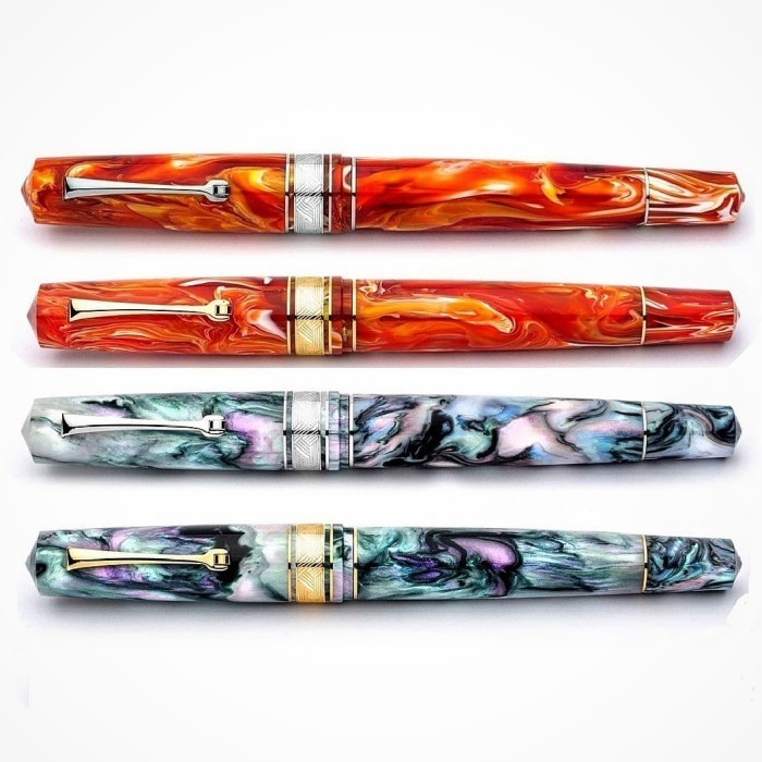 

Leonardo Momento Zero Grande Primary Manipulation Fountain Pen