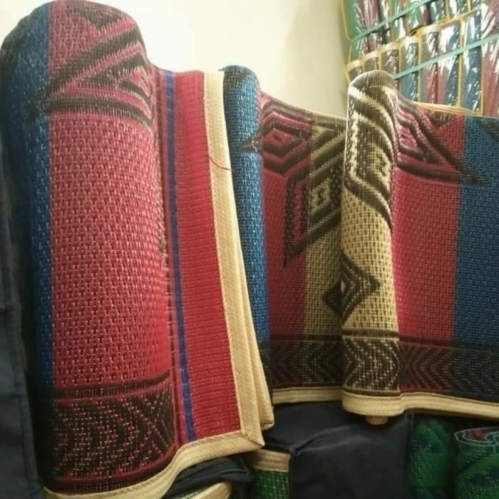 Asna Tikar Piknik Lipat Tikar Plastik Uk 4X3 Karpet Tiker