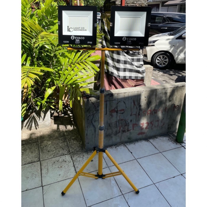 Sukaca - Tripod Lampu Sorot Led Tiang / Lampu Detailing / Stand Lampu