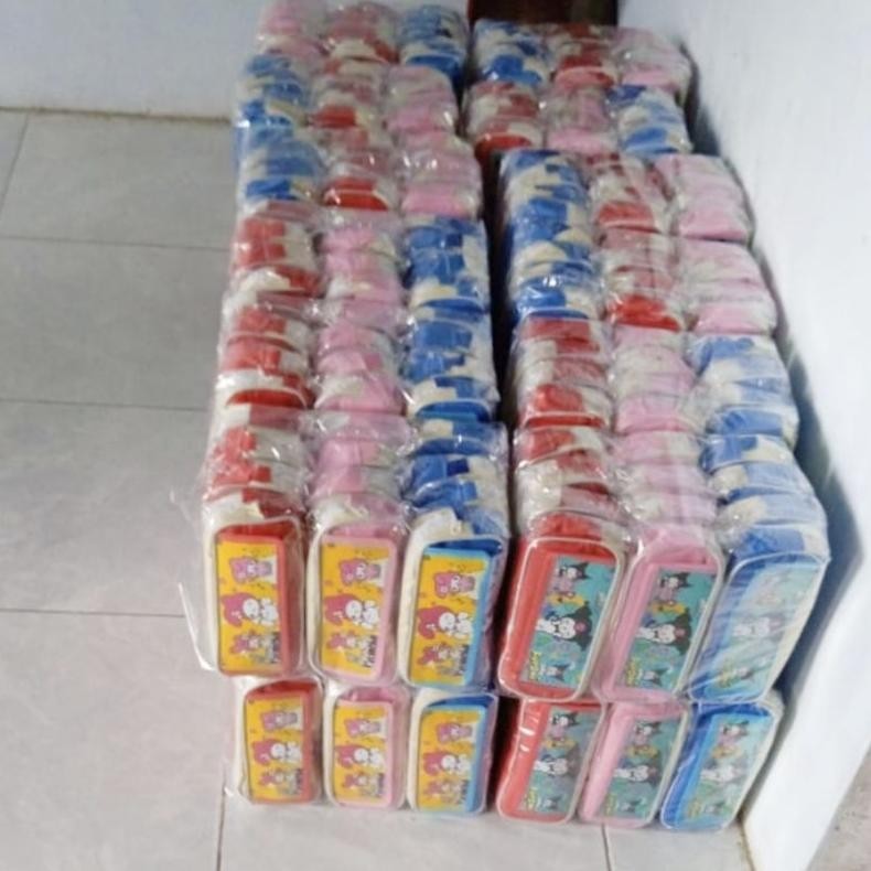 

Terlaris (Grosir) 12Pcs Tepak Saku Premium Kuromi / Tempat Pensil Sekolah / Souvenir Free Plastik Lij-56