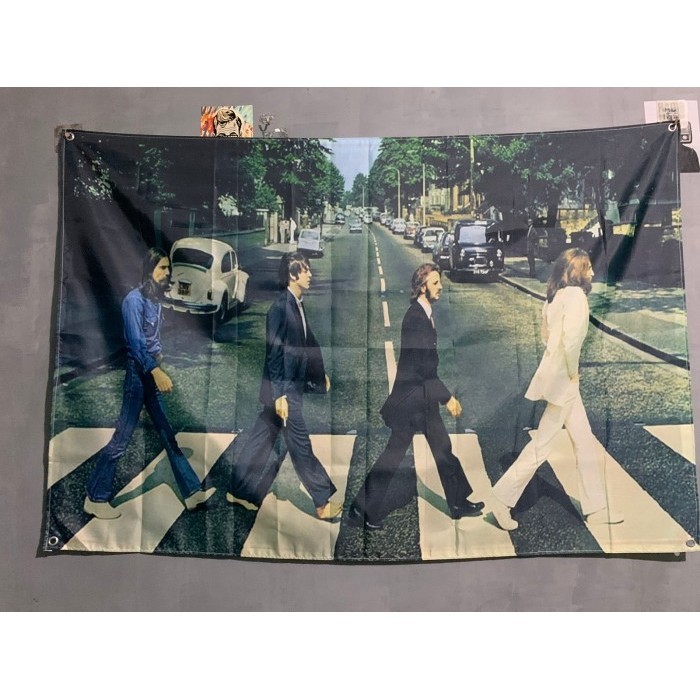 

Terlaris Bendera/Flag/Poster Kain/Miniflag Band The Beatles Road SALE