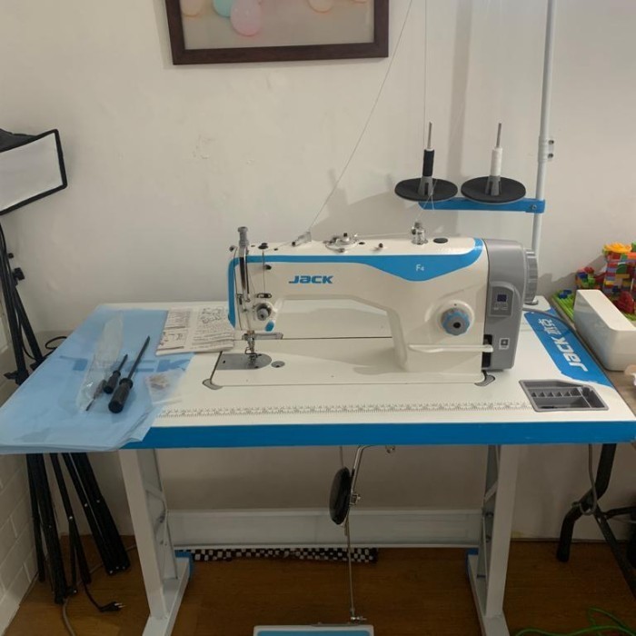 Mesin Jahit Jack F4 Fullset Original