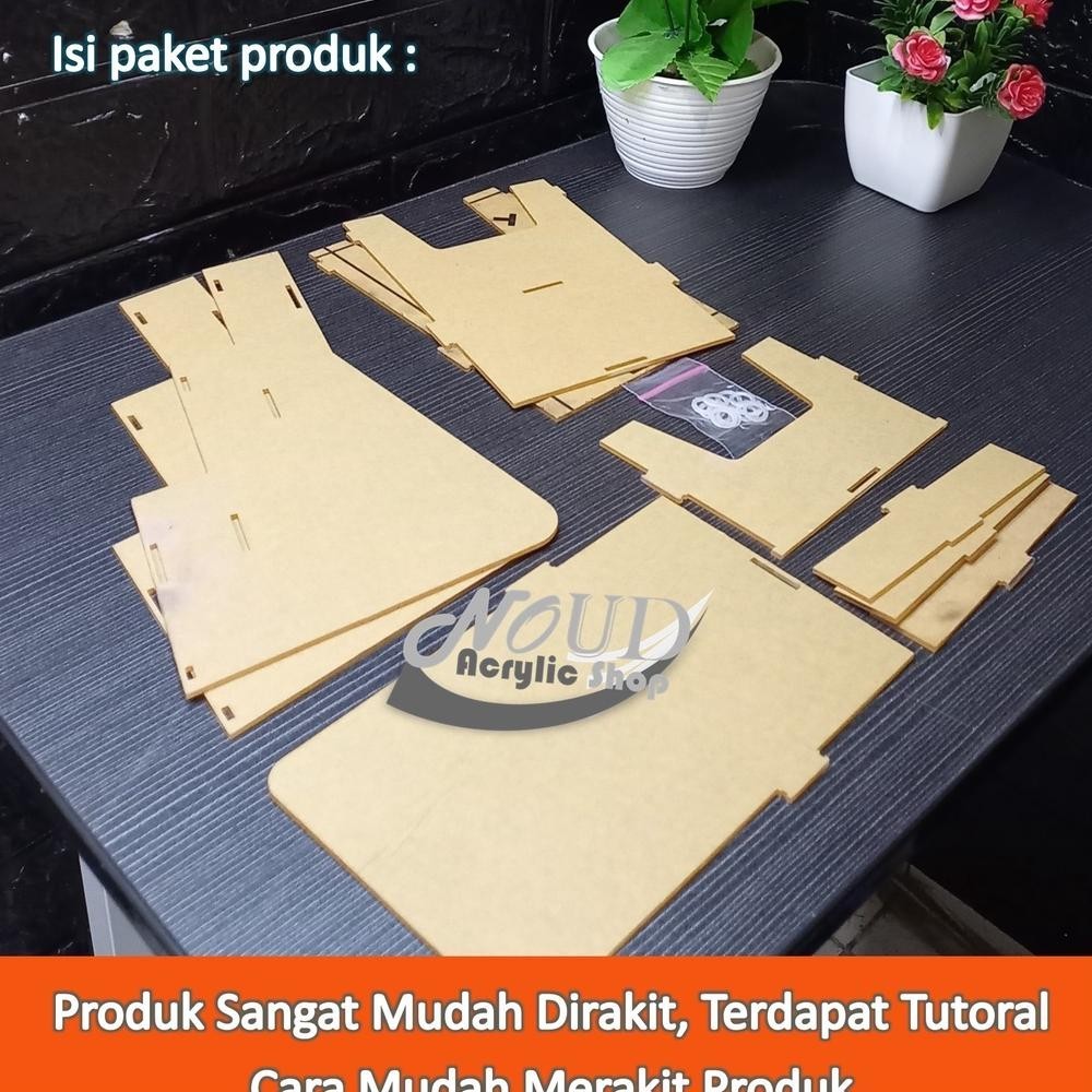 

TERMURAH Tempat Brosur Akrilik Uk. 1/3 A4 Lipat Tiga / Display Brosur Acrylic / Rak Brosur 3 Susun Knock Down et-12