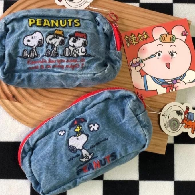 

Dompet Snoopy Peanuts / Tempat Pensil Snoopy / Kotak Pensil Snoopy ORI