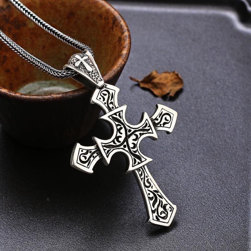 Liontin Kalung Salib Padat Pria