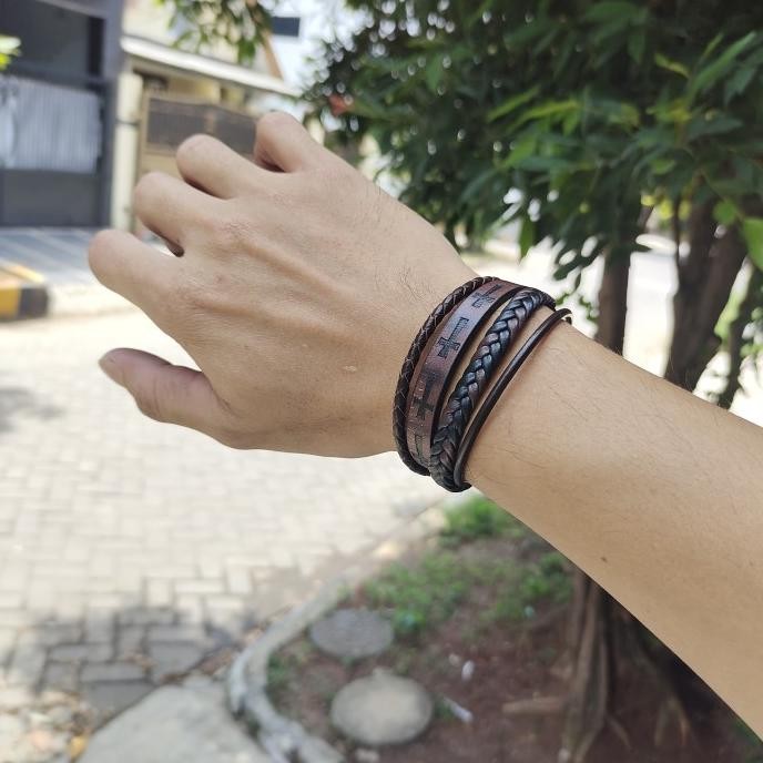 

Gelang kulit multi layer casual cross - gelang kulit salib Kristen