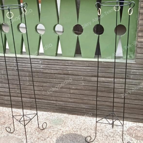 Standing Pot Rak Pot Besi Rak Tanaman Hias Tinggi 130Cm