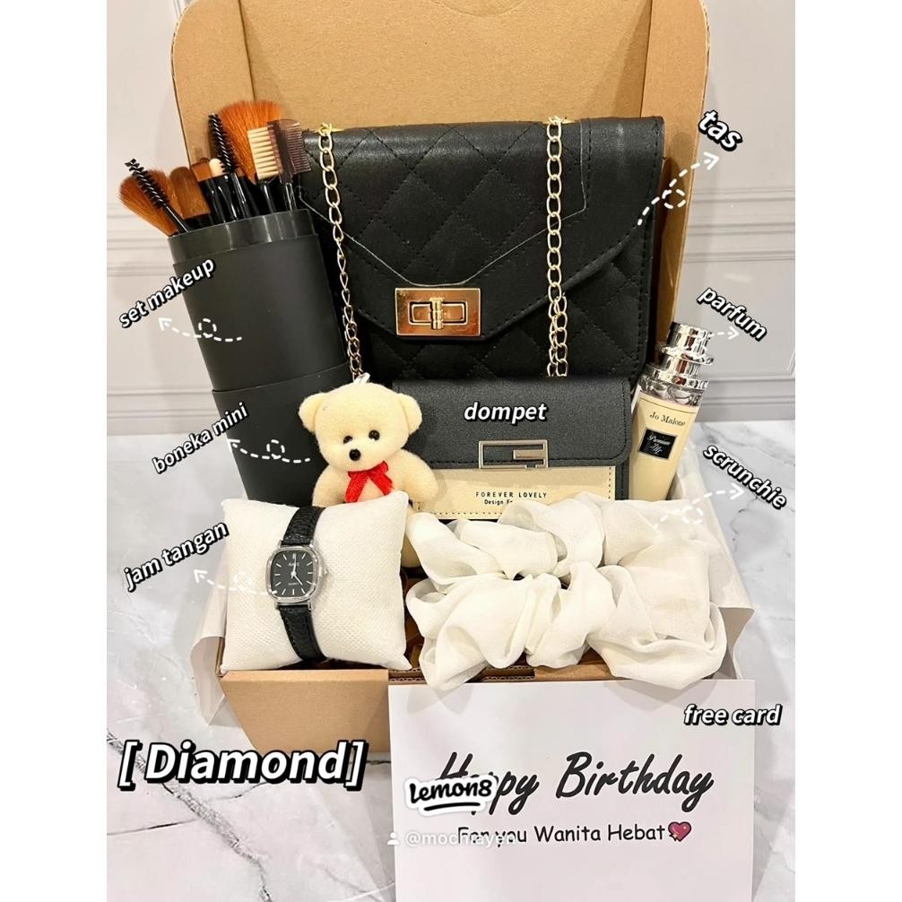 

gd-324 Hampers Tas Kado Gift Ultah Cewek Box Hadiah Wanita Perempuan Ulang Tahun Birthday Anniversary Pernikahan Wedding Valentine Lebaran Natal Tahun Baru Christmas New Year Ibu Guru Wisuda Gradition Premium