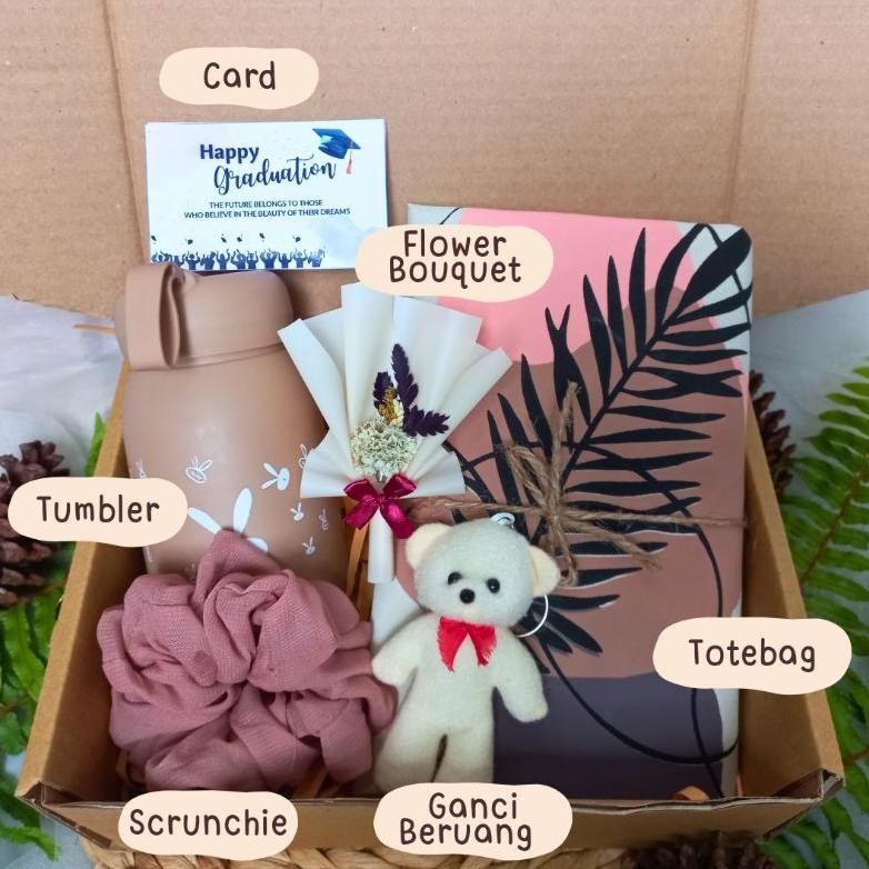 

Un04 Kado Ulang Tahun | Kado Wisuda | Hampers Ulang Tahun | Kado Cewek | Hampers Wisuda | Kado Anniversary | Hampers Wedding | Snackbox Premium