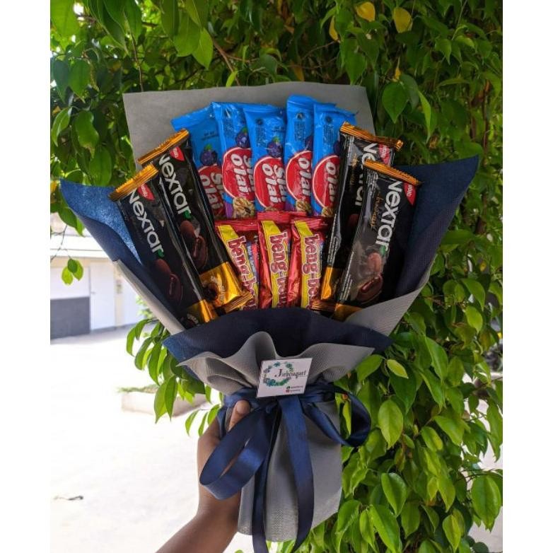 

nl-8 (S) Buket/paket/bingkisan Snack Ulang Tahun/Ultah/ Wisuda/Kado/Hadiah Terlaris