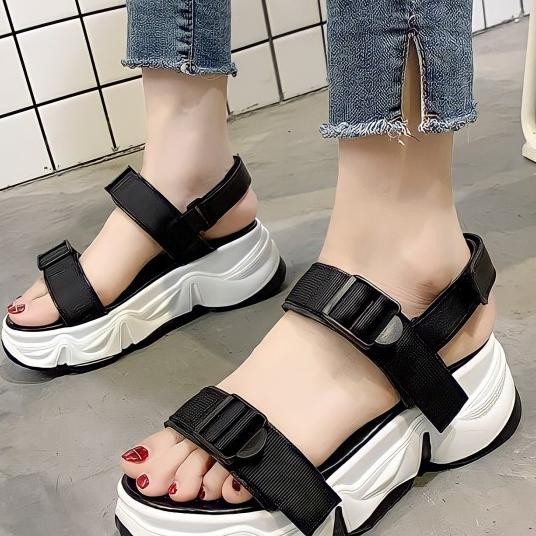 Sandal Gunung Wanita Korea Pvn Sendal Perempuan Cewek Hitam Comb Putih