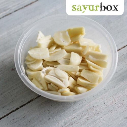 

Ijo-Ijo Kitchen Bawang Putih Slice 100 gram Sayurbox