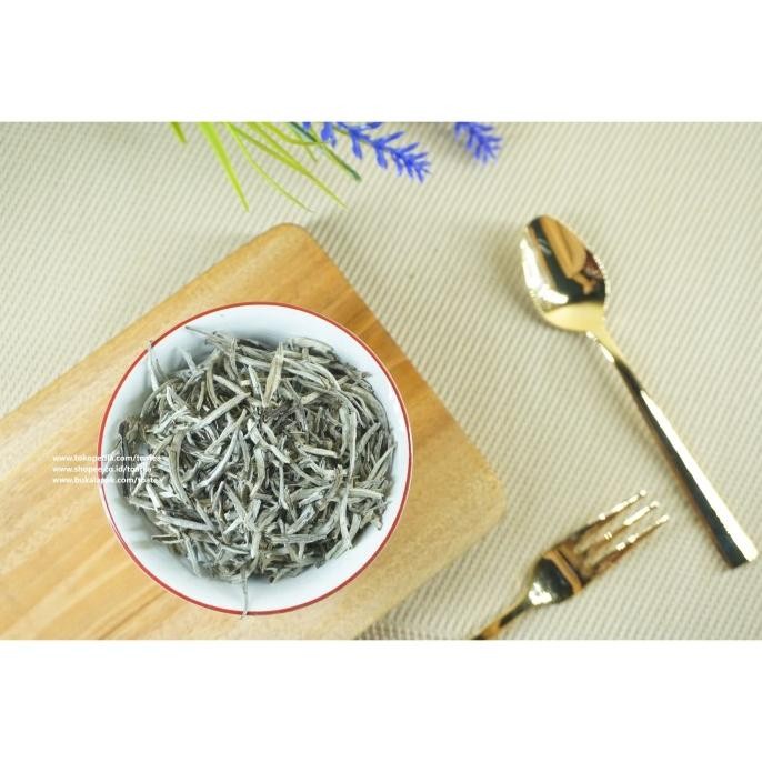 

BIG SALE WHITE TEA SILVER NEEDLE-TEH PUTIH 50G !!!!!