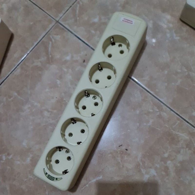 DEXICON Stop Kontak Switch On Off tanpa Kabel