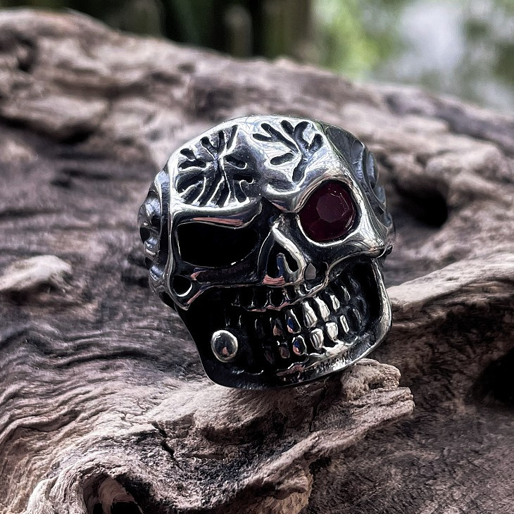 Cincin Tidak Pudar untuk Rokok Skull Domineering Punk