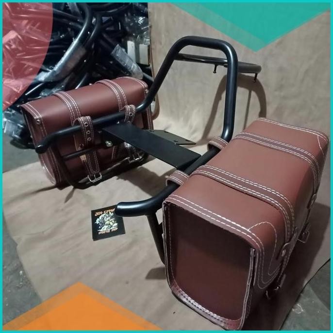 BackRack plus tas yamaha xsr155. Back Rack side bag yamaha xsr 1 140B