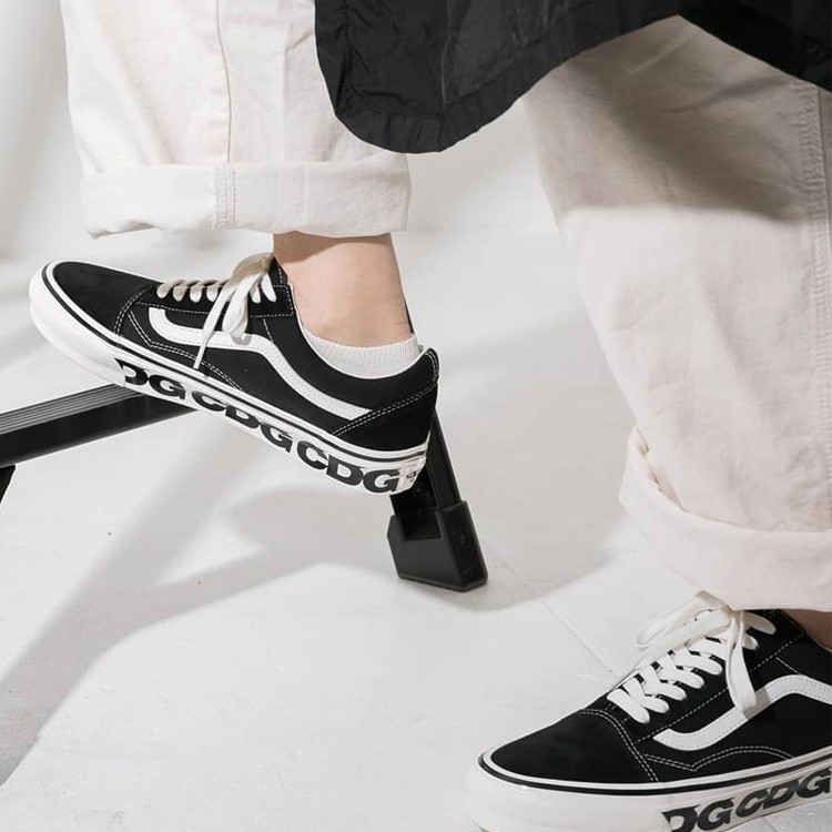 

Onhand Vans CDG Og Old Skool LX Black and White Canvas Shoes Casual Skateboarding Shoes |685YMFWm|