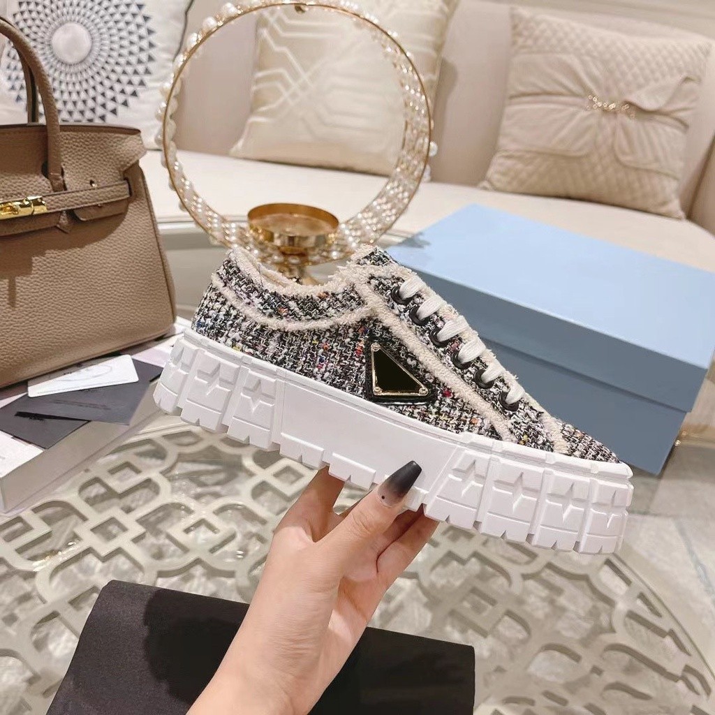 

【Logo asli】PˉHome Sepatu Wanita Sepatu Kanvas Kulit Asli Cocok untuk Semua Sepatu Papan Santai Populer |D3E4FE06|