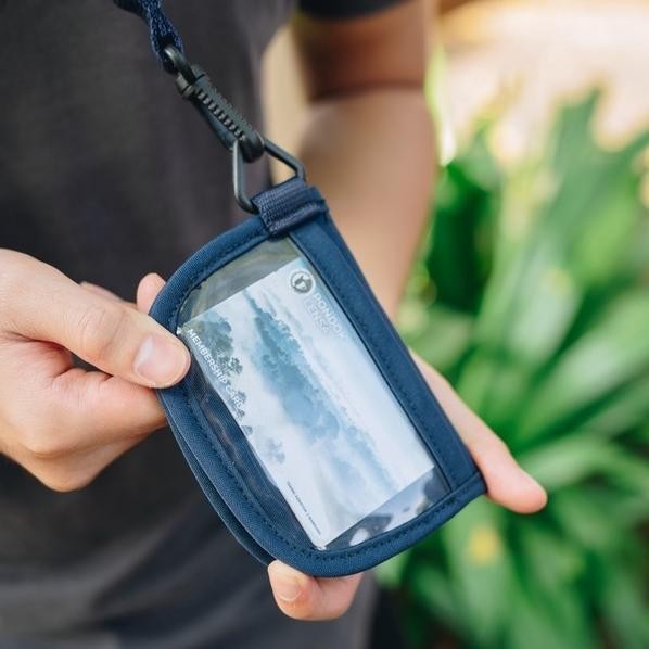 

gha-68 Wanderlust Hanging Lanyard Wallet Gantungan ID Card Bolzaa Navy Original