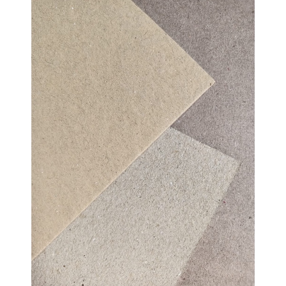 

adau -39 Kertas Karton Board Tebal 3mm Ukuran A2 42x59,5 9MA