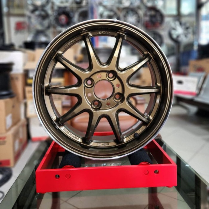 ROLLER VELG DISPLAY PAJANGAN VELG / WHEELS SPINNER / STAND VELG