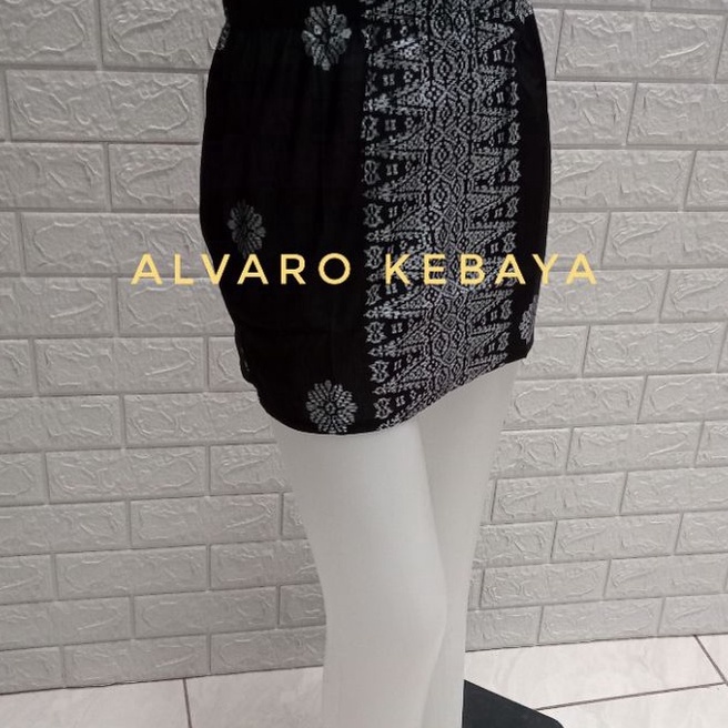 (I-Q☆㊛5> rok span pendek katun hitam mini seksi panjang diatas lutut bawahan kebaya batik modern- te
