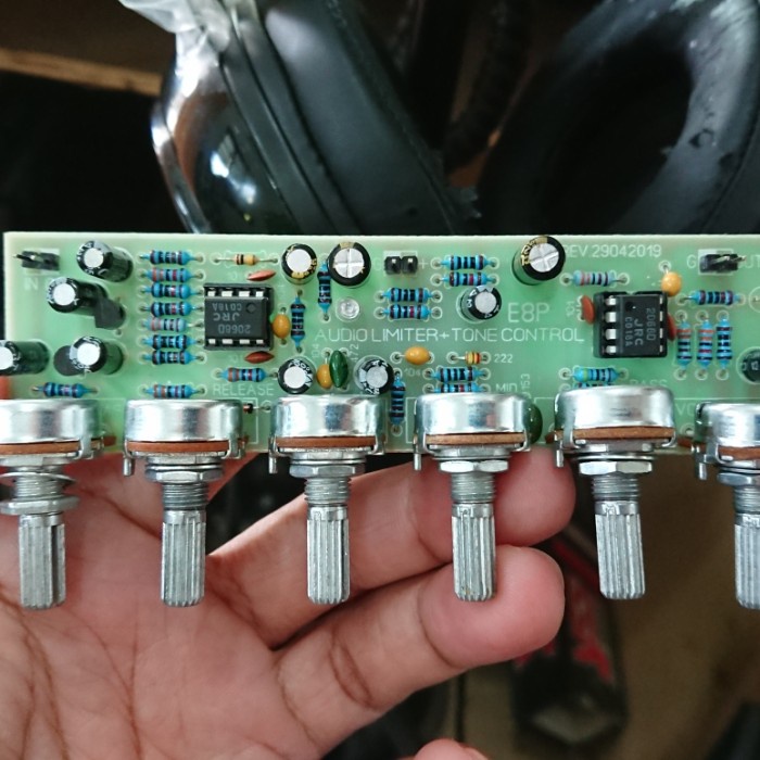 KIT MONO AUDIO COMPRESSOR LIMITER DENGAN TONE CONTROL