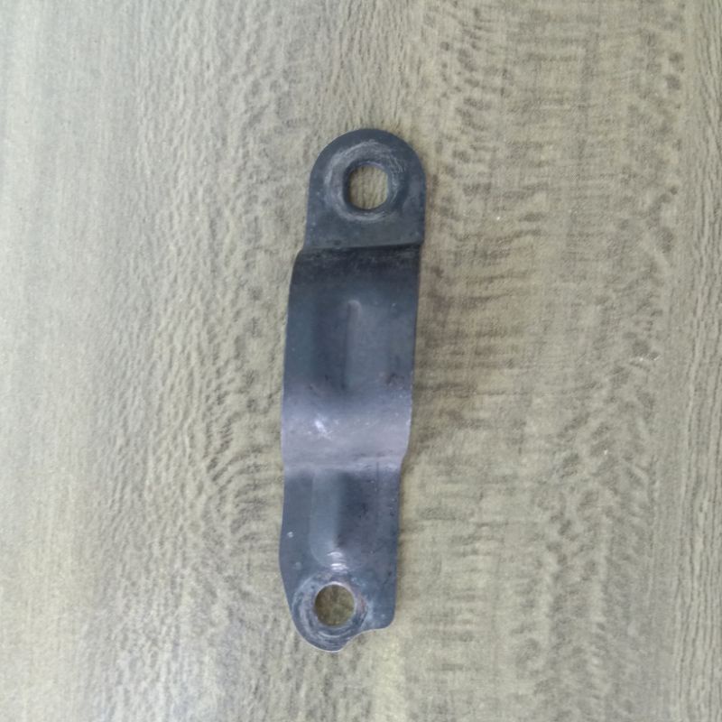 plat tahanan didukan holder kiri ori yamaha mio j gt  m3 mio sporty mio garnis soul karbu