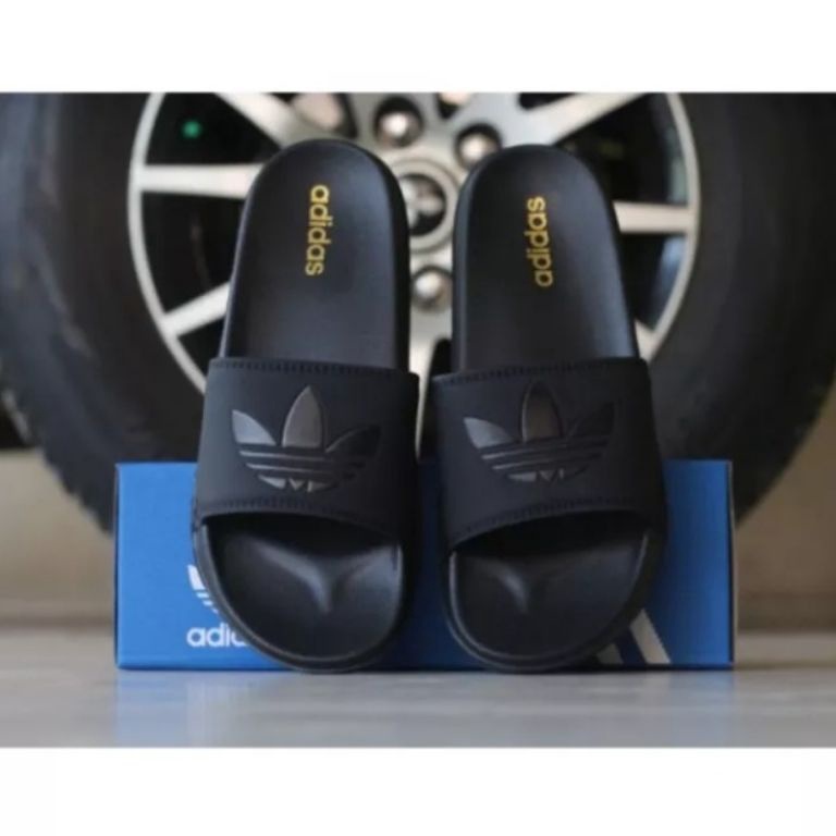 Barang Pilihan.. Sendal Slop Adidas Pria slide Sandal Slip On Ad Sendal Karet Pria