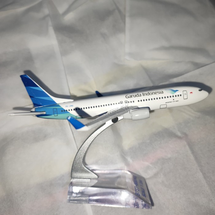 HOT SALE DIECAST PESAWAT GARUDA INDONESIA BOEING 737-800NG SCALE 1:330 ORIGINAL TERLARIS