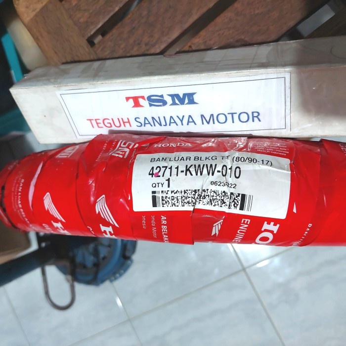 Ban Luar 42711-KWW-010 TubeType 80/90-17 Federal Original Honda terlaris