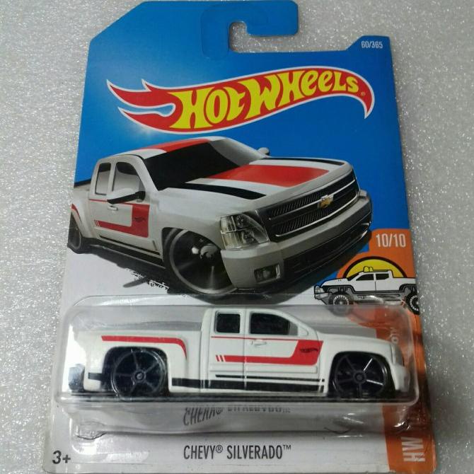 HOT WHEELS CHEVY SILVERADO. HW HOT TRUCK SERIES 2015. WARNA PUTIH.