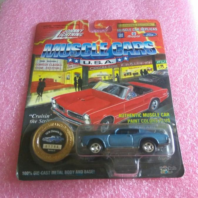 JOHNNY LIGHTNING 70 CHEVELLE SS. 70 CHEVY CHEVELLE. OPEN HOOD.