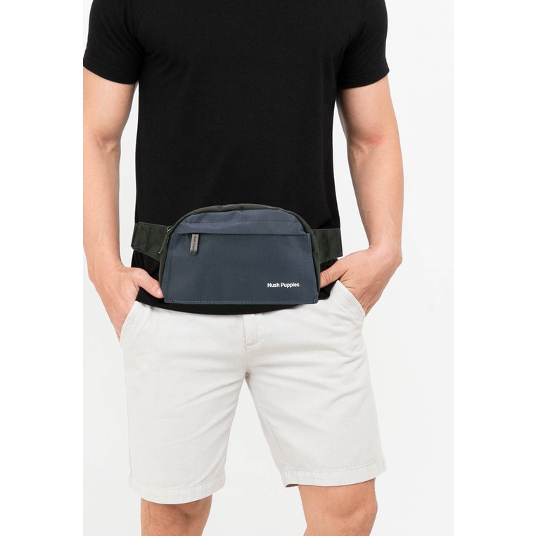 Tas Pinggang Hush Puppies Original Pria Waist bag dalam nuansa two tone yang cocok untuk casual look