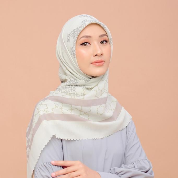Sale BIA x Dewi Fitri - Edna Almond Scarf Kerudung Segi Empat - Edisi Hagia Termurah