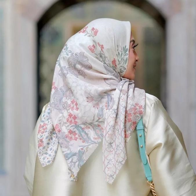 Sale BUTTONSCARVES TOPKAPI VOAL SQUARE - IVORY Termurah