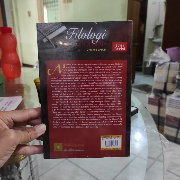 

NEW FILOLOGI INDONESIA TEORI DAN METODE- Oman Fathurahman PRENADA
