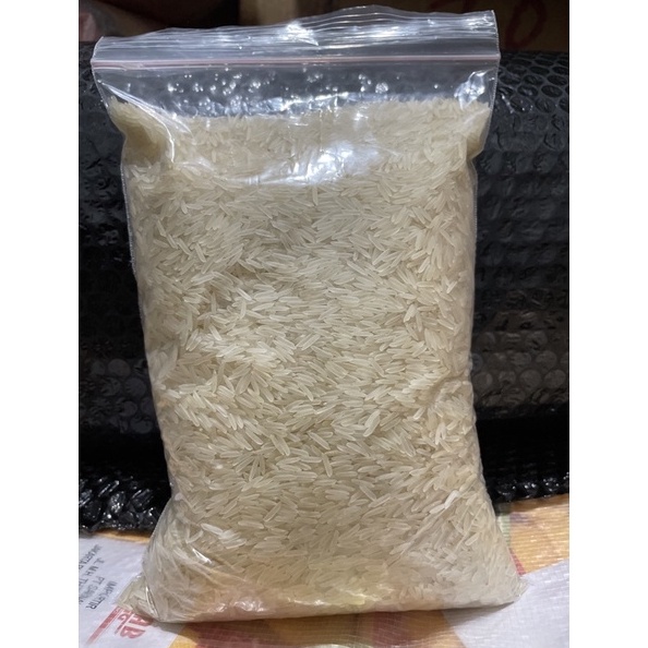 

DHGF6719 Beras Basmati 1kg Repack premium untuk kebuli, briyani, mandhi, kabsah