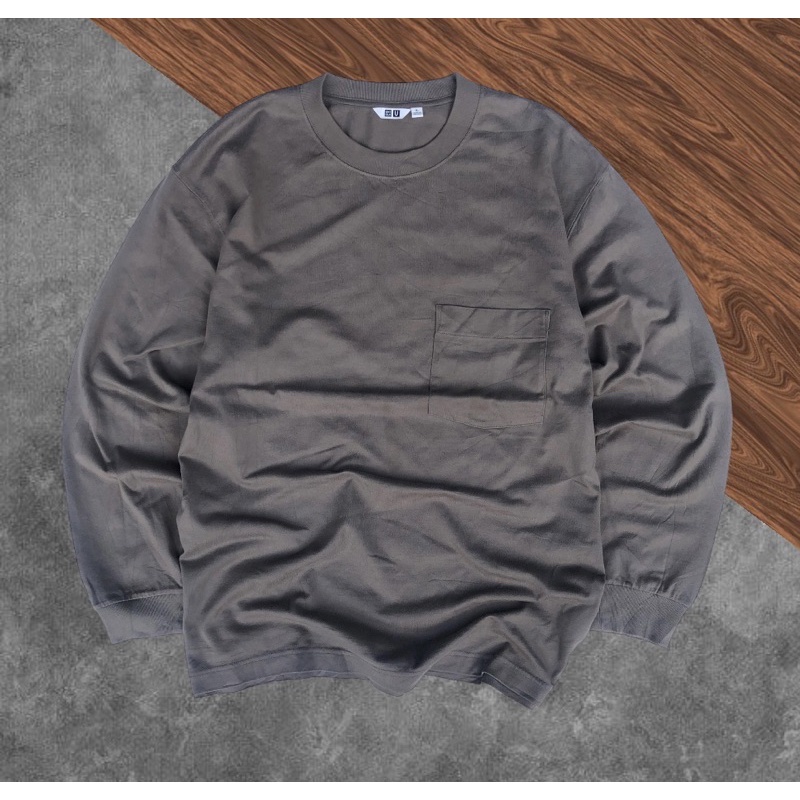 longsleeve uniqlo U