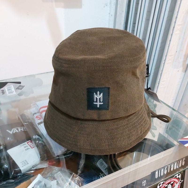 Topi Maternal Disaster Slue bucket hat new official reseller original