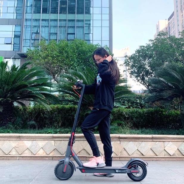 Skuter Listrik Dami Merek Xiaomi Scooter Electric